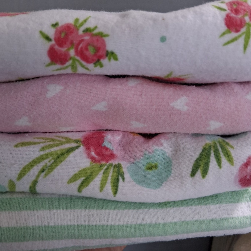 Vintage Y2K Baby Girl Receivingā Blankets Lot Of 4 Pink Green Floral EUC